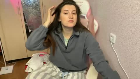   naked in pvt show 100 tk online show from April 24, 2026, 4:31 pm