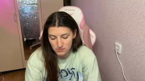 Snapshot of katrin_kristal chatting on April 28, 2026, 5:40 pm naked in pvt show 100 tk online show from April 28, 2026, 5:40 pm