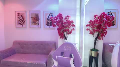 Snapshot of katrina_spencer chatting on June 1, 2026, 7:04 pm Katrina online show from June 1, 2026, 7:04 pm