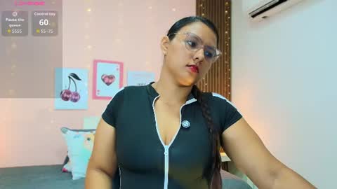 Snapshot of katty_collet chatting on June 23, 2026, 12:36 pm katty online show from June 23, 2026, 12:36 pm