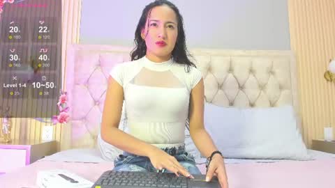 Snapshot of katty_cute19 chatting on July 22, 2026, 4:26 am katty_cute19 online show from July 22, 2026, 4:26 am
