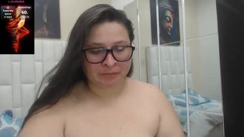 Snapshot of katty_findom_ chatting on September 15, 2025, 12:38 pm katty online show from September 15, 2025, 12:38 pm