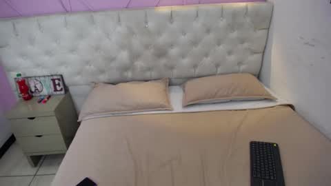 Snapshot of katty_kiss_ chatting on February 11, 2026, 3:33 am Katty Kiss online show from February 11, 2026, 3:33 am