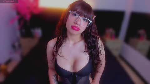 Katty Kiss  online show from May 20, 2026, 4:18 am