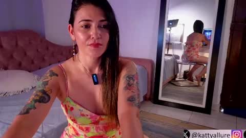 Snapshot of kattyallure chatting on July 19, 2026, 8:01 pm Katty online show from July 19, 2026, 8:01 pm