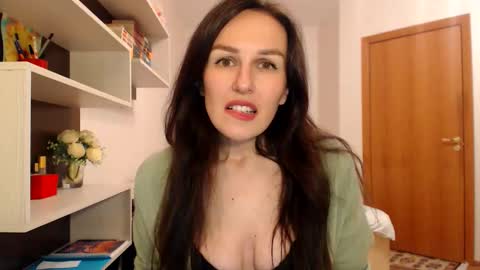 Snapshot of kattysapphire chatting on November 5, 2025, 2:50 pm KattySapphire online show from November 5, 2025, 2:50 pm