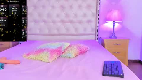 katy_lovejk online show from February 11, 2026, 12:32 pm