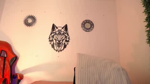 Katy Van online show from December 14, 2025, 9:08 pm