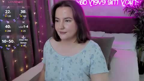 Kate online show from September 13, 2025, 6:24 am