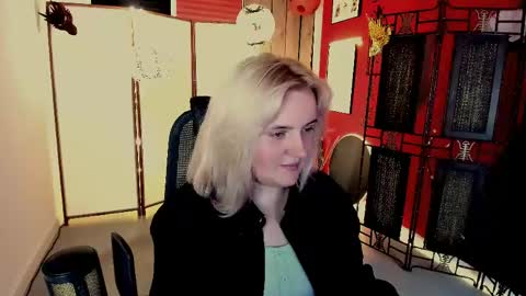 Snapshot of katybriggs chatting on June 5, 2026, 6:31 am Katy online show from June 5, 2026, 6:31 am
