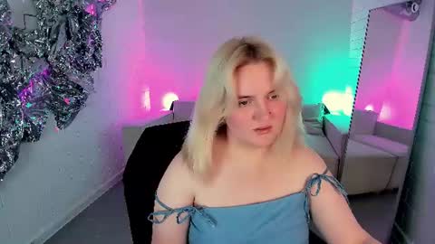 Snapshot of katybriggs chatting on June 11, 2026, 5:49 am Katy online show from June 11, 2026, 5:49 am
