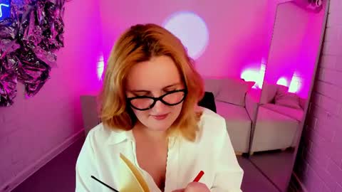 Snapshot of katybriggs chatting on July 15, 2026, 5:45 am Katy online show from July 15, 2026, 5:45 am