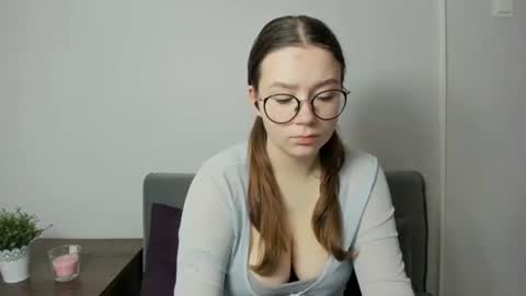 Katy online show from November 22, 2025, 7:18 am