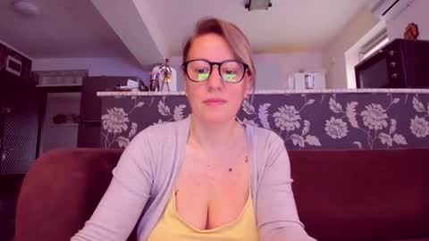 Katy online show from April 1, 2026, 5:19 am