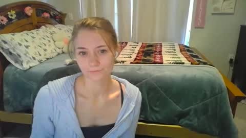 Snapshot of katynowhere chatting on February 12, 2025, 12:05 am Katy online show from February 12, 2025, 12:05 am