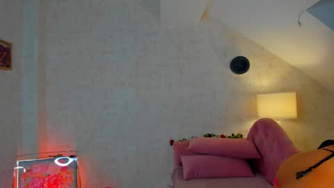 Snapshot of kaya_sins chatting on February 24, 2026, 5:16 am Kaya online show from February 24, 2026, 5:16 am