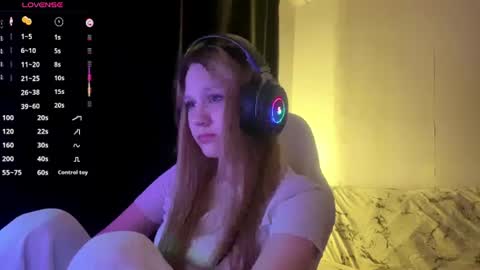 Snapshot of kayceefroehner chatting on June 15, 2026, 3:25 pm Amia online show from June 15, 2026, 3:25 pm