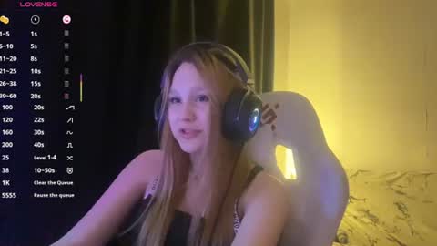 Snapshot of kayceefroehner chatting on June 16, 2026, 5:48 pm Amia online show from June 16, 2026, 5:48 pm