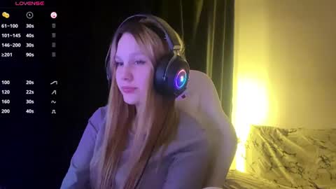 Snapshot of kayceefroehner chatting on June 19, 2026, 5:50 pm Amia online show from June 19, 2026, 5:50 pm