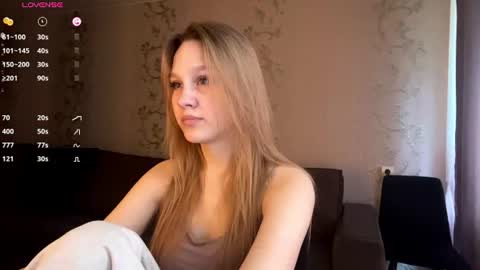 Snapshot of kayceefroehner chatting on July 16, 2026, 6:52 am Amia online show from July 16, 2026, 6:52 am