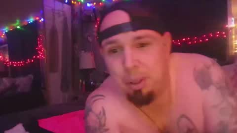 Snapshot of kaylaandmike23 chatting on June 1, 2026, 6:26 am M and K online show from June 1, 2026, 6:26 am