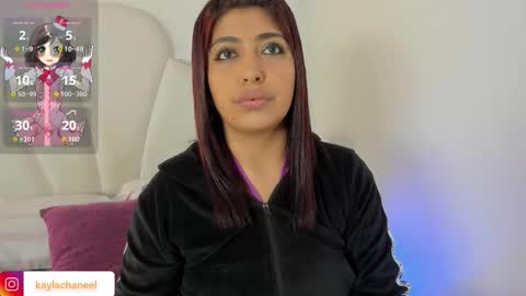 kaylachannell online show from November 4, 2025, 3:38 am