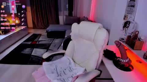 kaylee online show from February 11, 2026, 4:34 pm