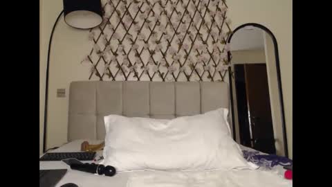 Kaylee online show from April 3, 2026, 12:30 am