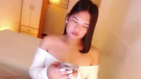 Snapshot of kayleepinay chatting on September 14, 2025, 9:47 pm Y O U R F U T U R E K A Y L E E online show from September 14, 2025, 9:47 pm