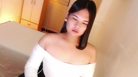 Snapshot of kayleepinay chatting on October 7, 2025, 6:49 pm Y O U R F U T U R E K A Y L E E online show from October 7, 2025, 6:49 pm