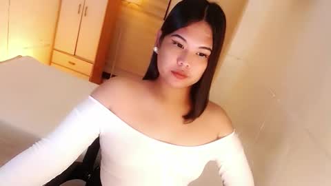 Snapshot of kayleepinay chatting on October 8, 2025, 6:49 pm Y O U R F U T U R E K A Y L E E online show from October 8, 2025, 6:49 pm