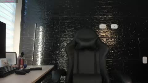 Kayn online show from April 13, 2026, 7:08 pm