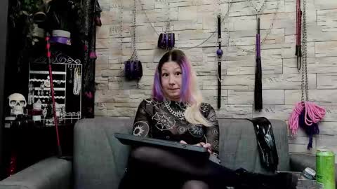 Miss Kazia online show from February 10, 2026, 1:10 am