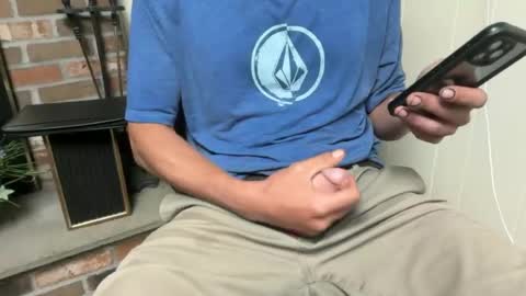 keahi420 online show from June 13, 2026, 9:46 pm