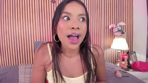 keeyla stone online show from December 18, 2025, 9:43 pm