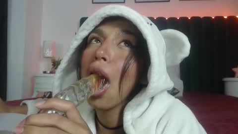 keila online show from November 12, 2025, 8:30 pm