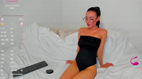 Snapshot of keily_brox chatting on March 7, 2025, 11:49 pm Keily brox online show from March 7, 2025, 11:49 pm