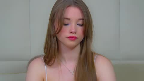 Snapshot of keiraace chatting on May 14, 2026, 6:04 pm Keira online show from May 14, 2026, 6:04 pm
