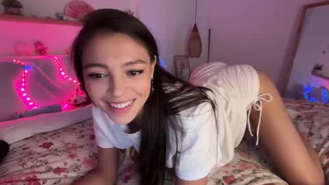 keira online show from November 3, 2025, 12:13 am