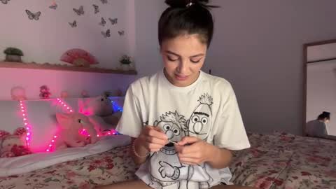 keira online show from November 10, 2025, 12:20 am