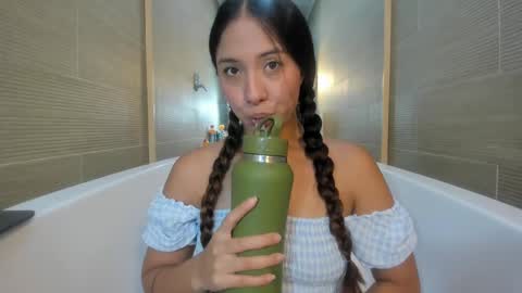 Snapshot of keiry_gonzalez11_aws chatting on September 10, 2025, 12:32 am keiry_gonzalez11_aws online show from September 10, 2025, 12:32 am