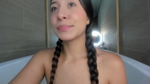 Snapshot of keiry_gonzalez11_aws chatting on October 8, 2025, 1:14 am keiry_gonzalez11_aws online show from October 8, 2025, 1:14 am