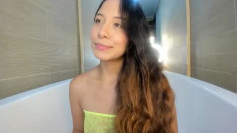 Snapshot of keiry_gonzalez23_aws chatting on October 21, 2025, 1:50 am keiry_gonzalez23_aws online show from October 21, 2025, 1:50 am