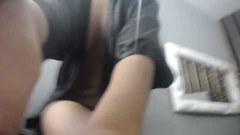 Snapshot of keizy_conte chatting on December 31, 2024, 1:19 pm K E I Z Y online show from December 31, 2024, 1:19 pm