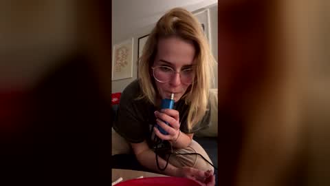 Snapshot of kejtikris chatting on March 1, 2026, 8:55 pm kejtikris online show from March 1, 2026, 8:55 pm