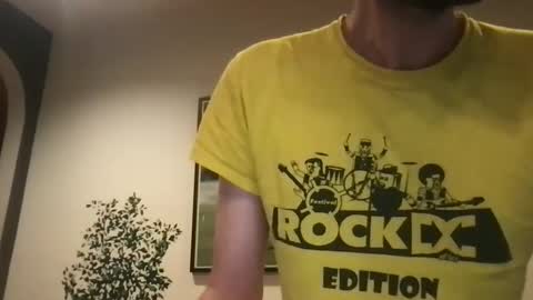 kelkun2828 online show from September 13, 2025, 3:45 pm