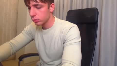 Snapshot of kellenwest chatting on December 21, 2025, 5:14 am KellenWest online show from December 21, 2025, 5:14 am