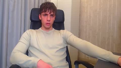 Snapshot of kellenwest chatting on December 22, 2025, 10:12 am KellenWest online show from December 22, 2025, 10:12 am