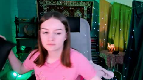 Snapshot of kelliebanshe chatting on June 26, 2026, 8:19 am kelliebanshe online show from June 26, 2026, 8:19 am