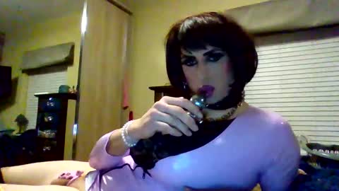 kellpvc1 online show from February 10, 2026, 6:45 pm